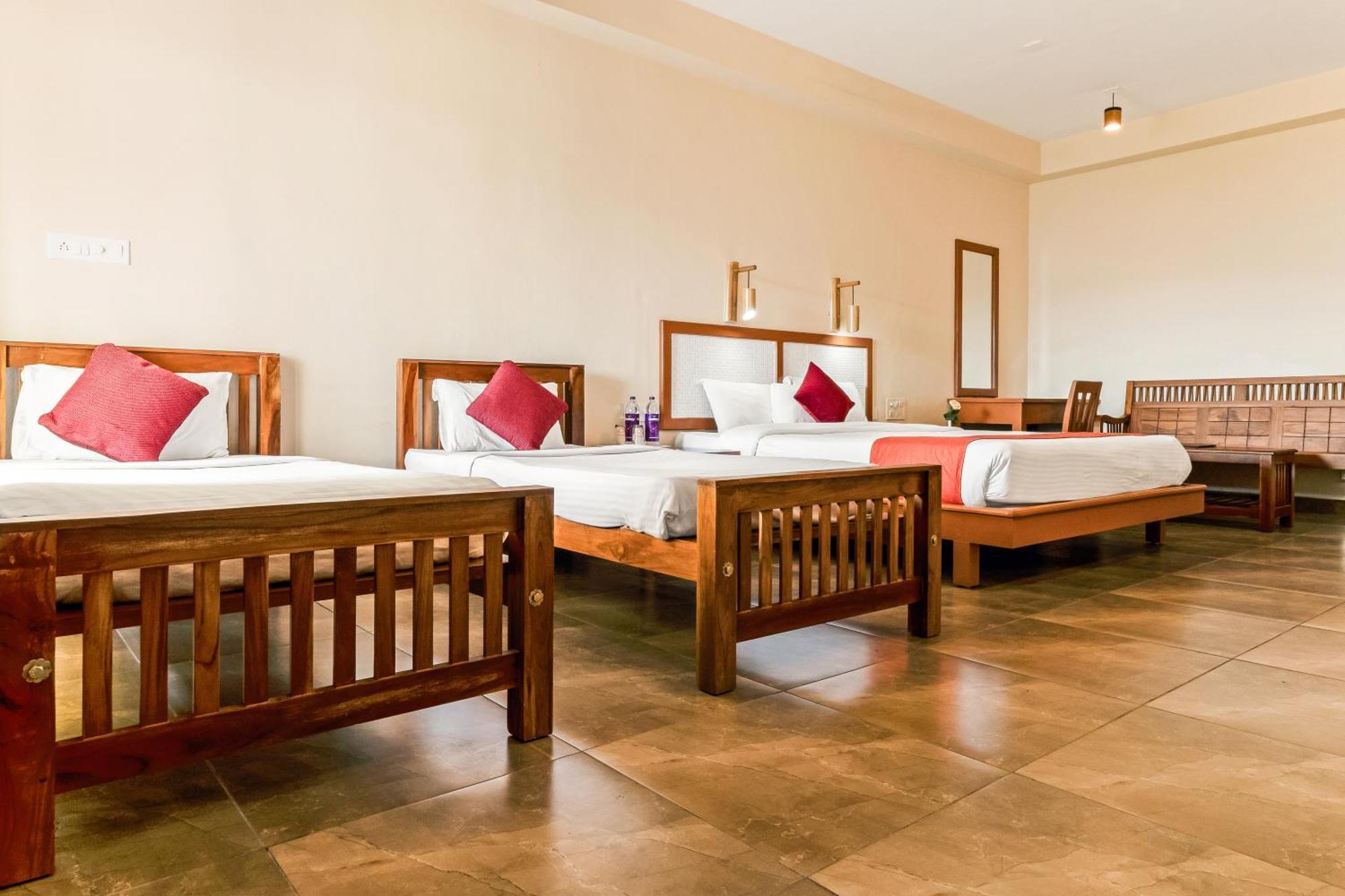 Pagoda Plantation Resort Pīrmed Extérieur photo